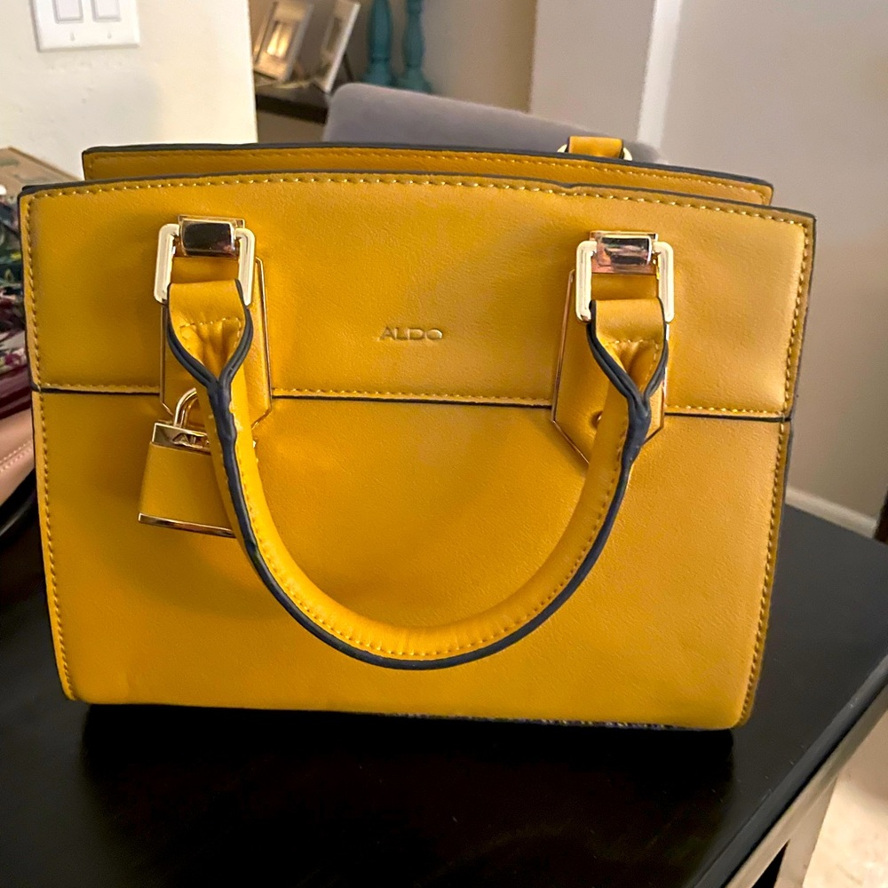 Also handbag new